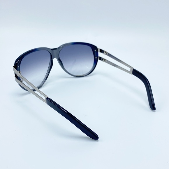Chloe 🕶️ Blue Gray Gradient Ombre Oversized Sunglasses w/ Silver Hardware - Picture 5 of 10